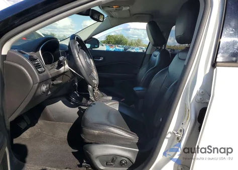 2019 Jeep Compass Limited z USA, uszkodzony, nr VIN 3C4NJCCB3KT743436